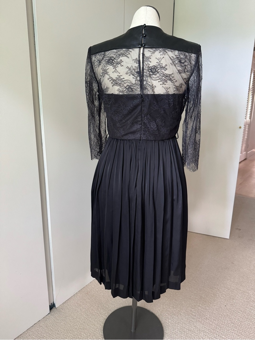 Catherine Deane Lace Leather Silk Dress 12 - Picture 5 of 11